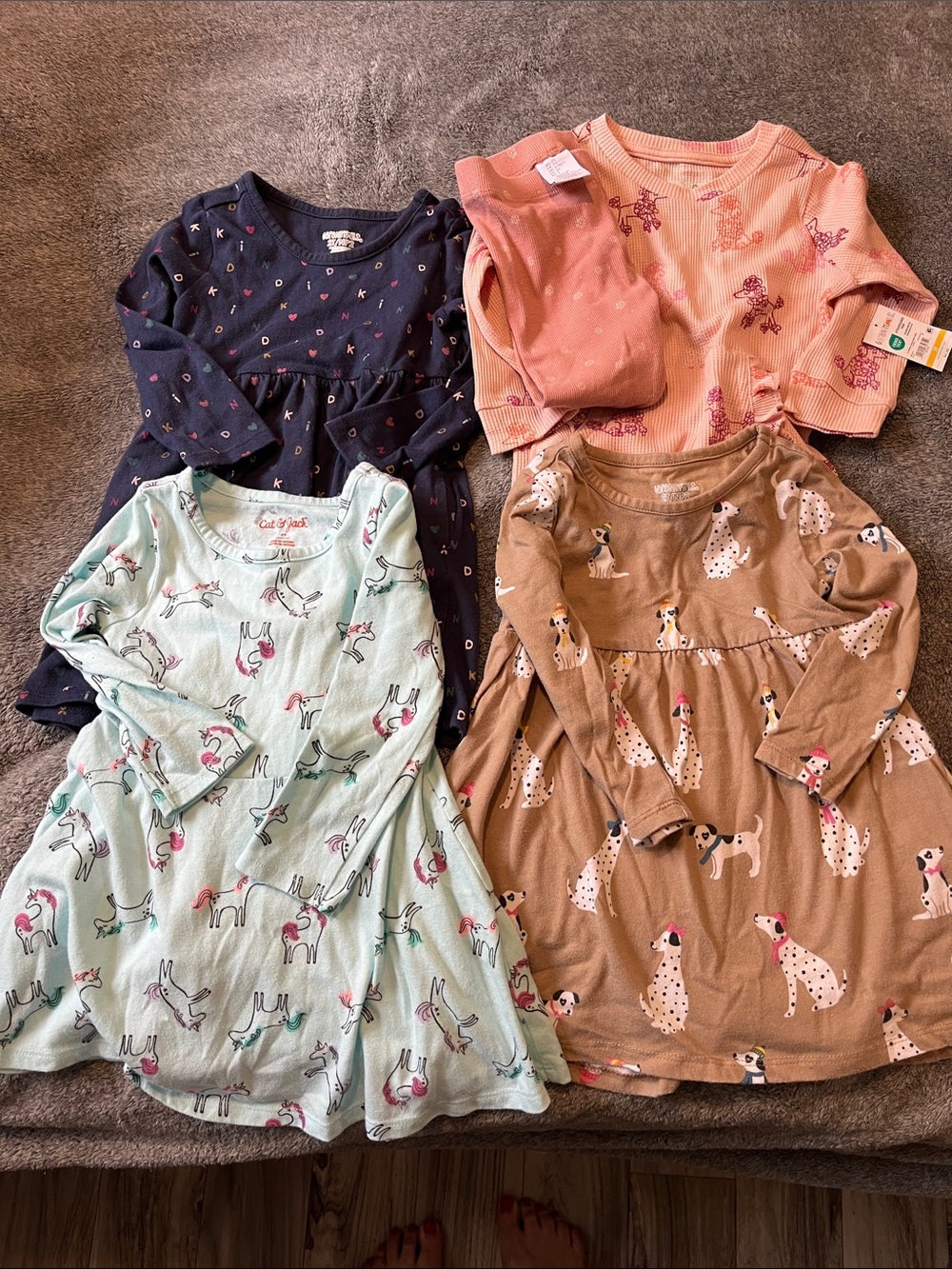🌻3/$15 Size 2T Long Sleeve Bundle-4 Outfits
